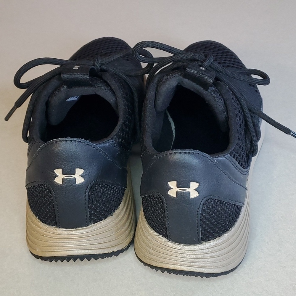 Under Armour Breathe Lace up Sneakers - Picture 5 of 12
